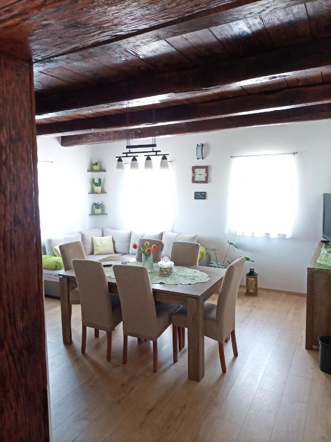 Kuca Za Odmor Braco Apartment Donji Zvecaj Ngoại thất bức ảnh