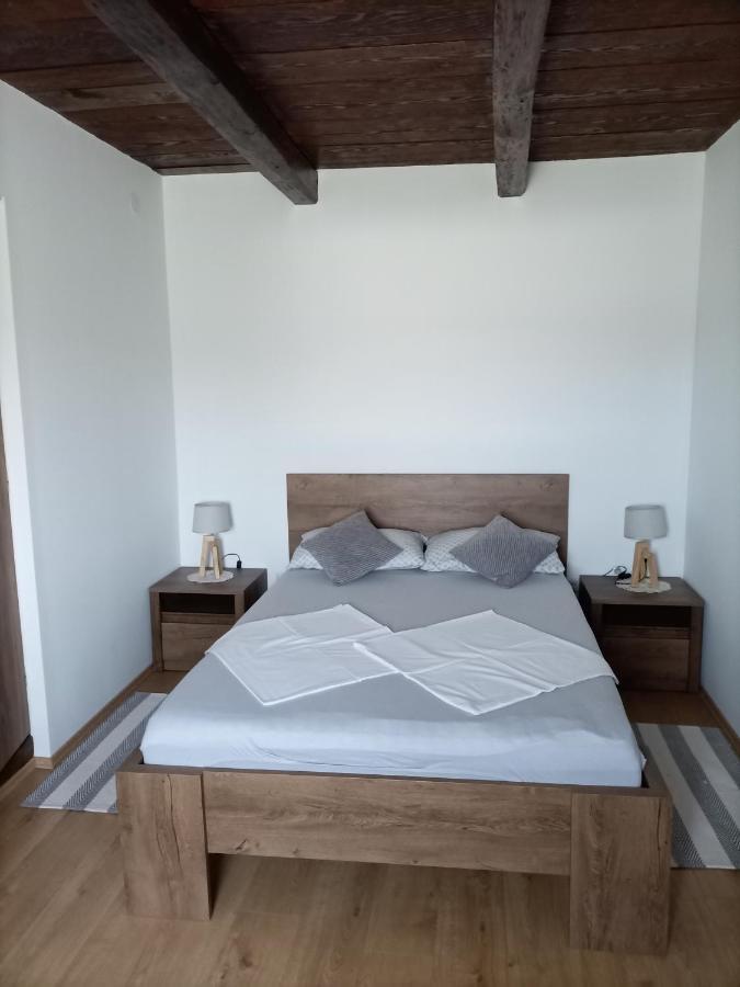 Kuca Za Odmor Braco Apartment Donji Zvecaj Ngoại thất bức ảnh